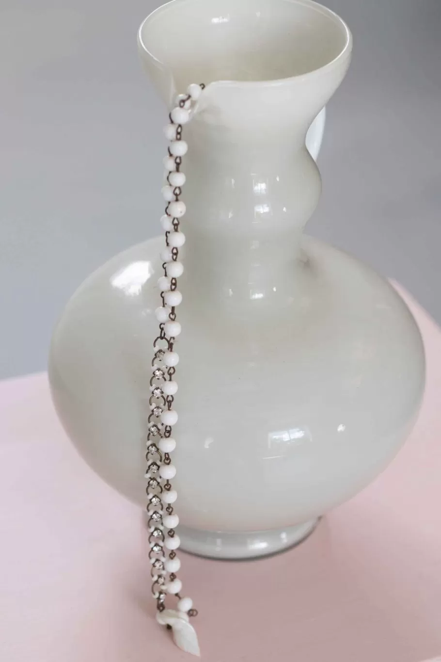 Women Lazybones Vintage Milk Glass Necklace