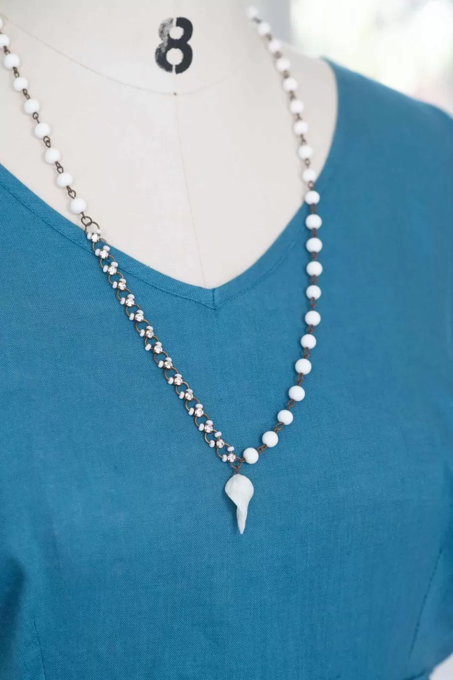 Women Lazybones Vintage Milk Glass Necklace